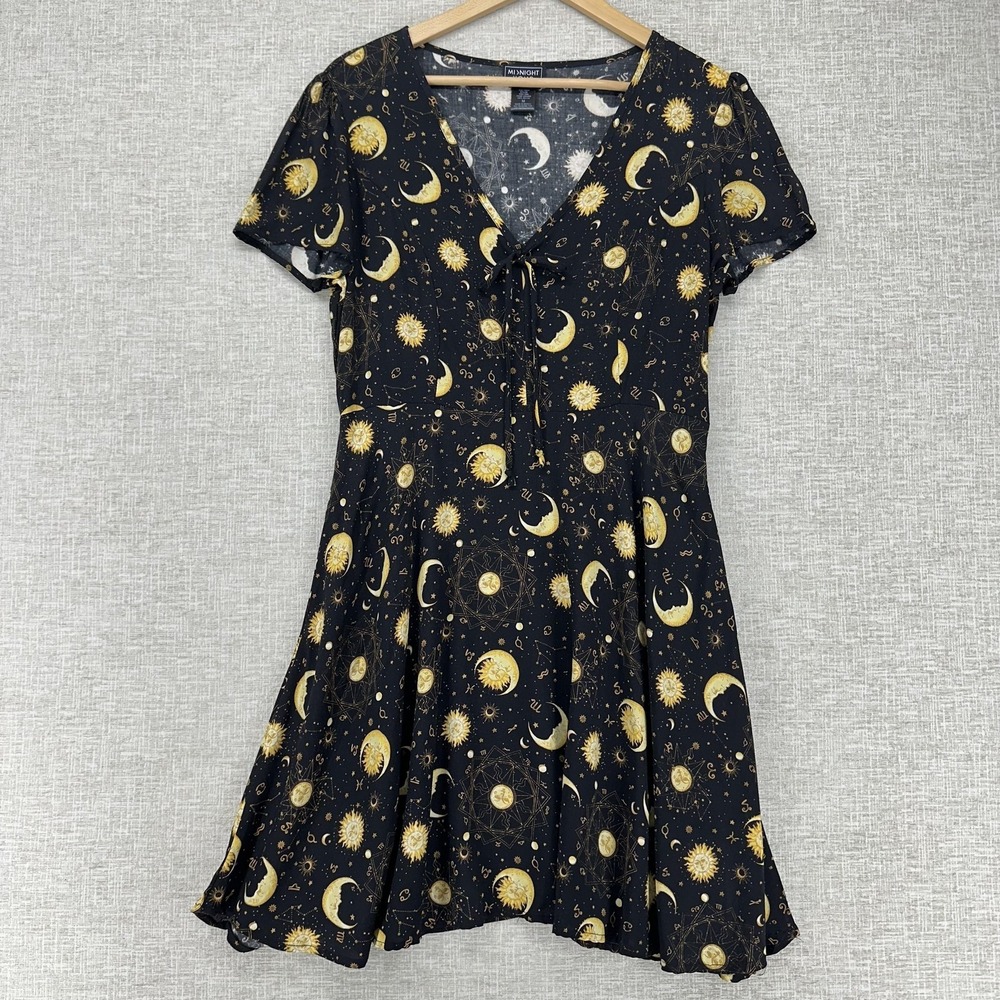 Midnight Hour Dress Womens Size M Black Celestial Zodiac Sun Moon Fit Flare Mini